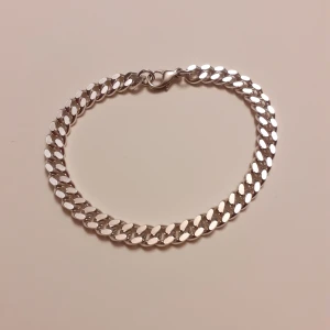Pansarlänk - Armband i pansarlänk. Äkta silver och nyskick. 6mm bred och 21 cm lång. 