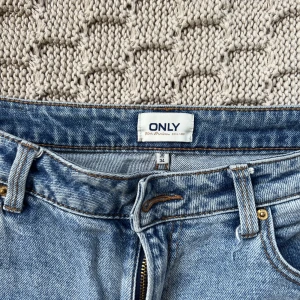 Jeans  - Jeans från Only. Fin skick, men använda. 