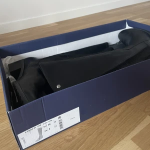 Helt nya stövlar  - Aldrig använda stövlar från Caprice i storlek 38. Äkta läder. Nypris upp mot 2000:-