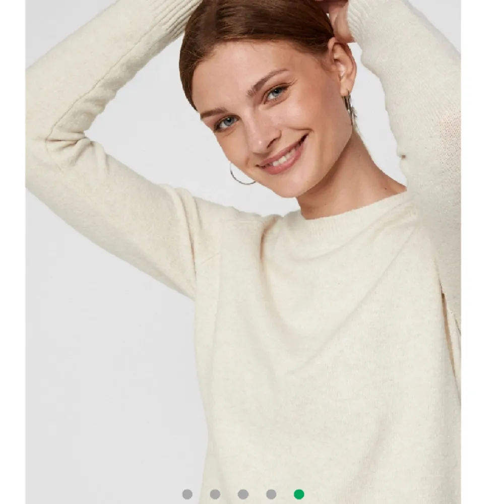 Super fin stickad tröja från Vero Moda som inte kommer till så mycket använing längre.🙌🏼✨. Neuleet.