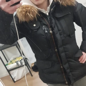 Hollister äkta - Säljer min hollister jacka då jag tycker synd att den ska bara hänga i garderoben 