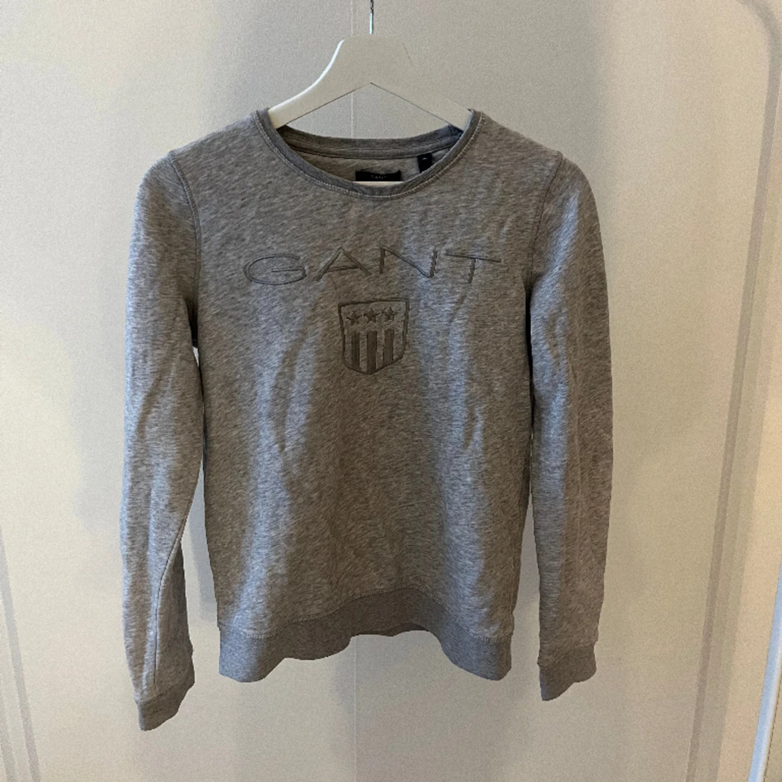 Grå gant tröja🪩