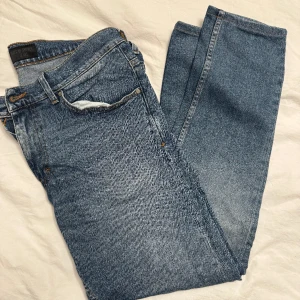 Tiger of Sweden  - Tiger of Sweden jeans säljes i mycket fint skick. Storlek 33/32. 