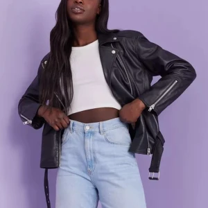 Jofama skinnjacka Tessa - Säljer min Jofama skinnjacka inköpt i februari. Nypris är 3000. Säljer för 800. Använd max 2-3 gånger, nyskick. 