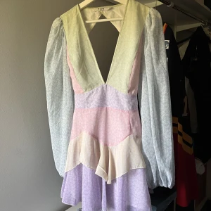 Klänning - Finaste klänningen från lojsans kollektion med nakd, används inte längre