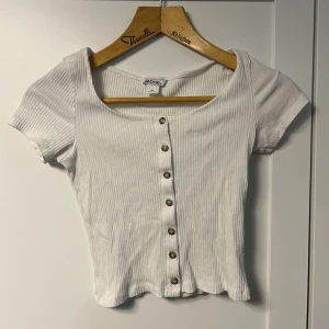 Monki topp - Vit monki topp storlek XS