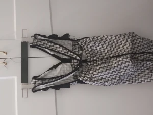  black and white suits - Pretty black and white suit