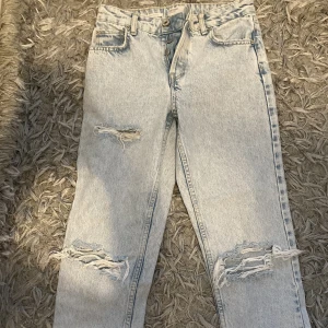 BERSHKA JEANS FÖR 50kr - SUPER BILLIGA JEANS FRÅN BERSHKA