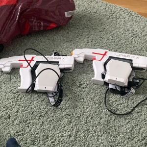 Laser game - Säljer mitt laser game. Ifall ni är intresserade så visar vi hur man laddar den!