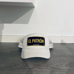 John Hatter Keps - El Patròn Keps Vit, Köpt för 995kr, fint skick. 
