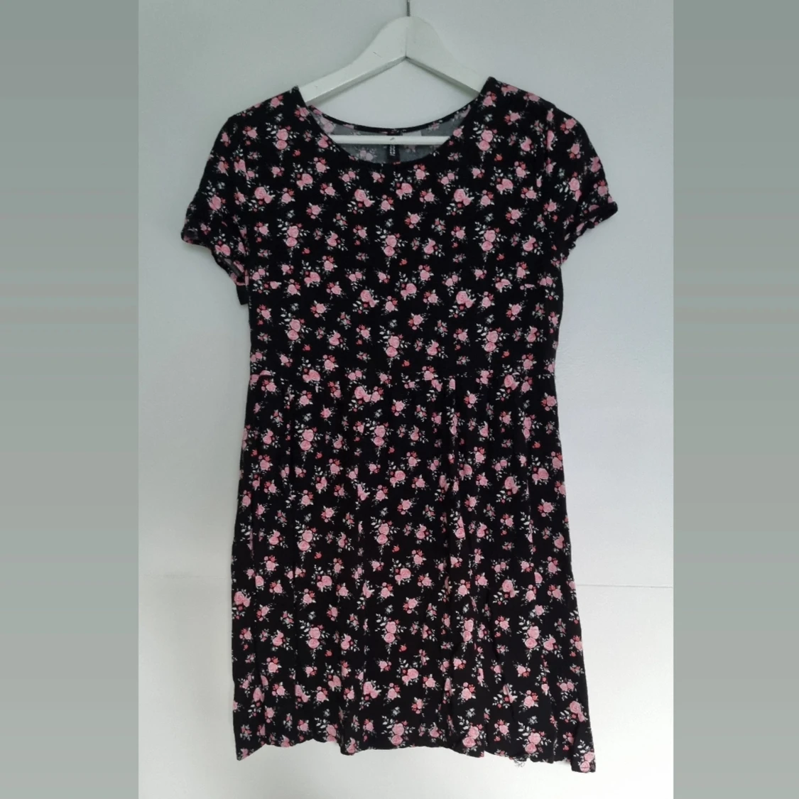 Söt blommig klänning