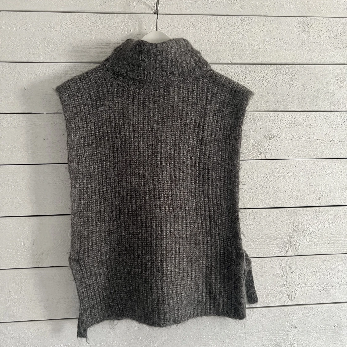 Stickad grå väst - 90