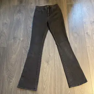 Svarta Bootcut jeans från Only, strl M L34