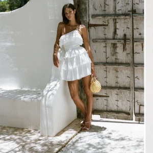 Student klänning  - Strl 36/S