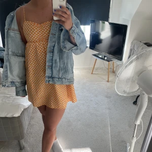 Klänning - Jättefin sommarklänning! Knappt använd