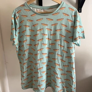 Korv tröja - Bra skick, använd några gånger, korv tröja, Biltema. 