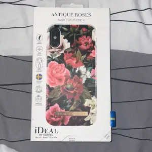 Ett skal från ideal of Sweden i helt ny skick. Skalet heter Antique Roses och är för iPhone X/Xs.