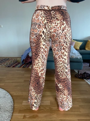 Groovy leopard pants - Good condition