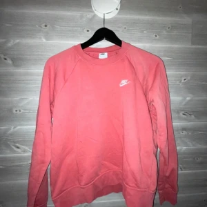 Sweatshirt  - Från Nike 