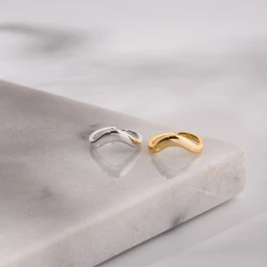 INO - Justerbar 🤍 Rostfritt stål 🤍 Ringbox ingår 🤍 Olympiabutik.se 🤍 89kr/st