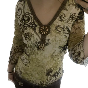 Mesh blus - Super fin blus med mesh ärmar.  Köpt secondhand men från Kappahl  strl M 