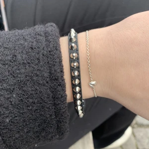 Nitarmband  - Snyggt nitarmband från Edblad. Köpt för 400kr. Säljs inte längre 💋