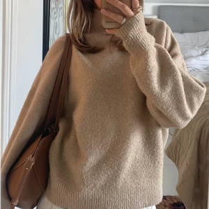 Tröja från Zara🤎 - Säljer min super fina tröja från Zara som inte kommer till användning🤎