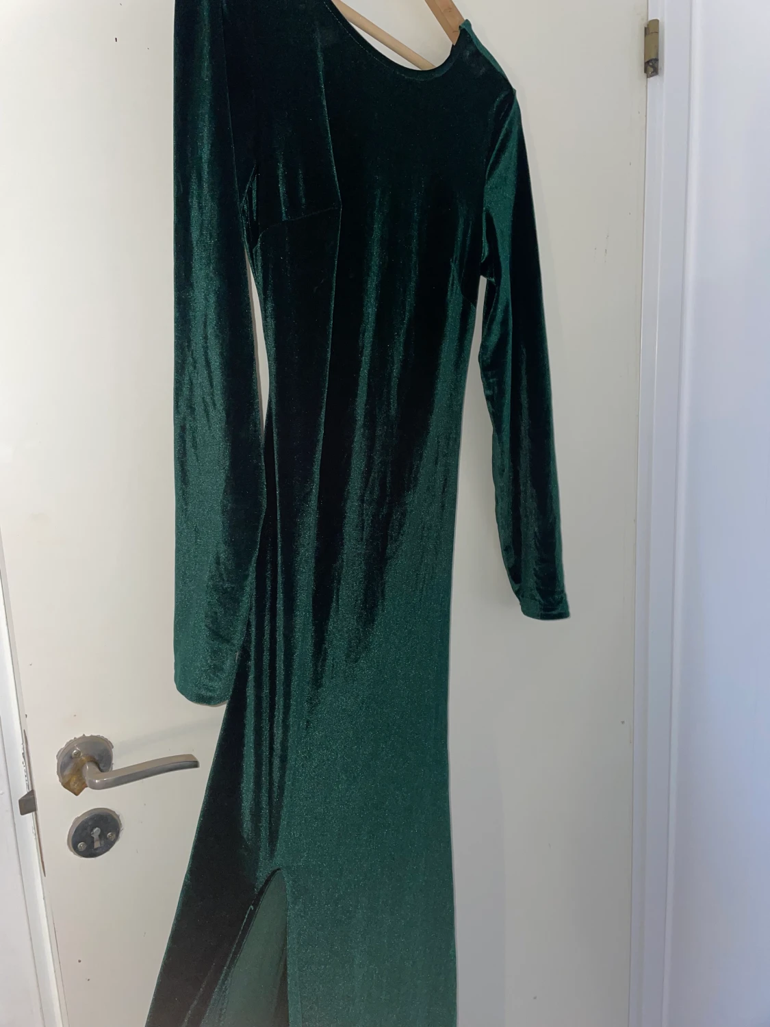 Mörkgrön festklänning  - 90