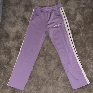 Palm angels byxor  - Palm angels byxor i 10/10 skick med alla tags i storlek L