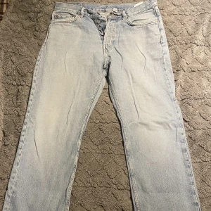 Weekday jeans - Säljer nu mina space weekday jeans! 