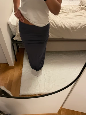 Långkjol  - Långkjol från Ginatricot, strl S 💗 aldrig använd! 