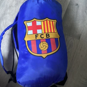 Barcelona sovsäck - 70x 140/170 cm. Använd en gång och är hel. Bra skick.