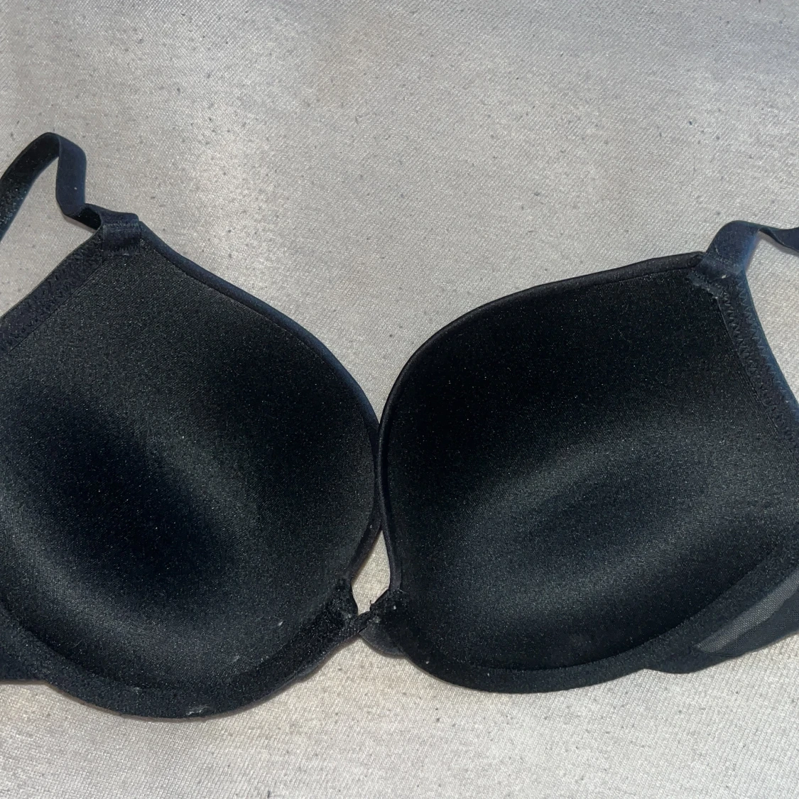 Svart bh - 91
