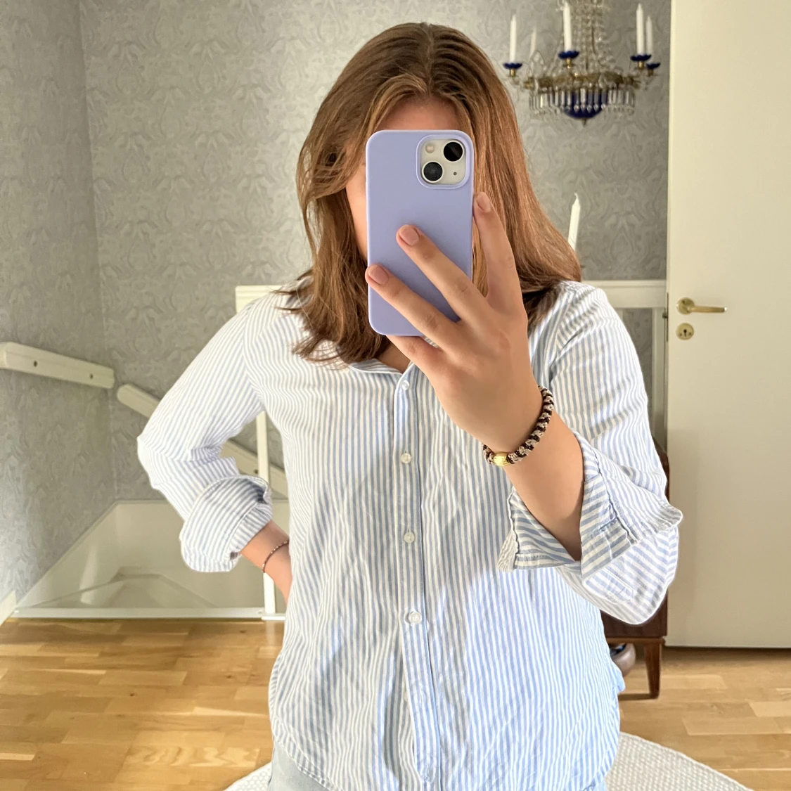 Ljusblå randig skjorta