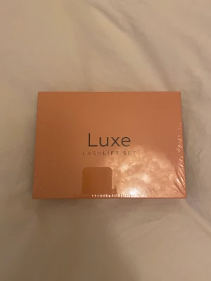 Lashlift kit  - Oöppnad Luxe lashlift kit 
