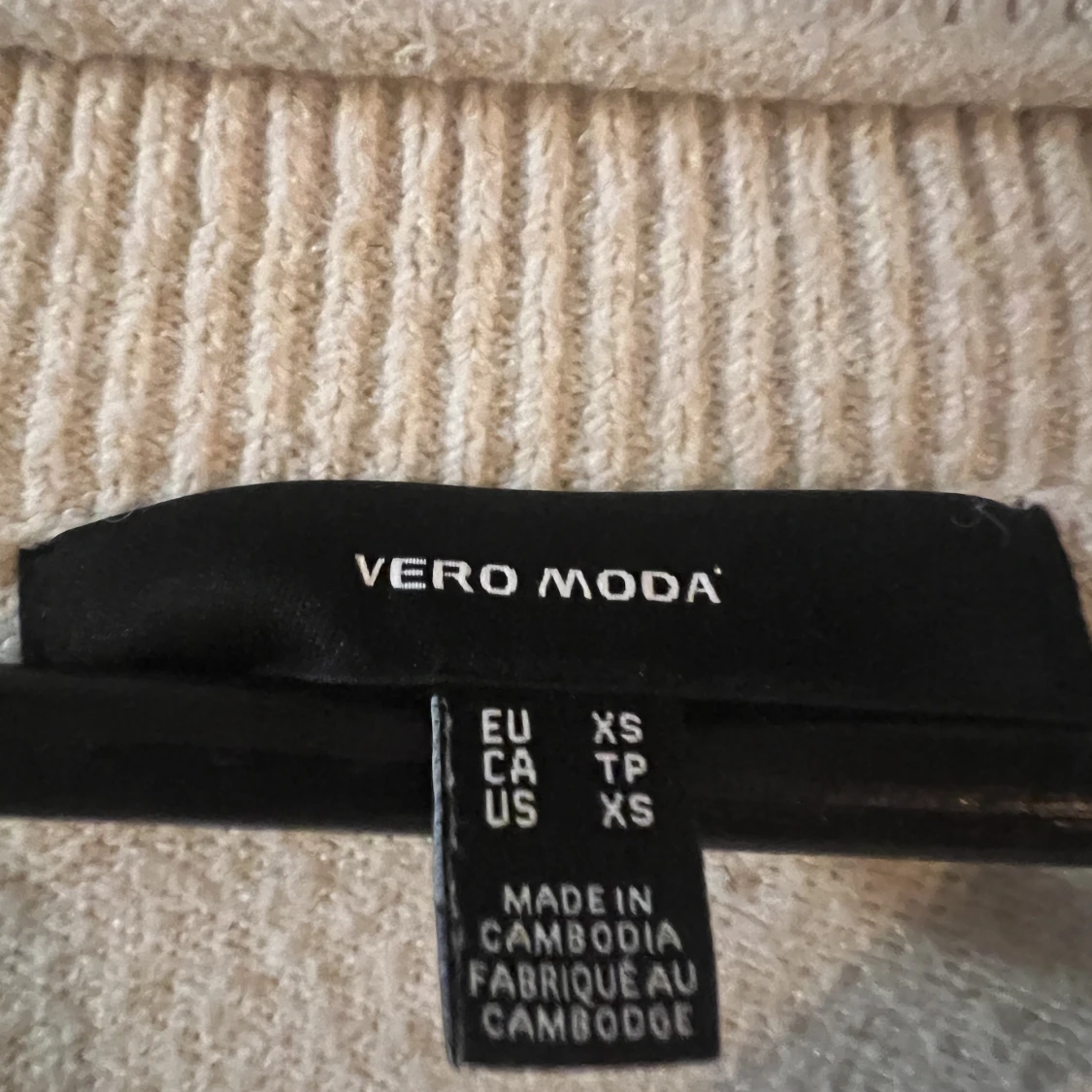 Stickad tröja  - 90