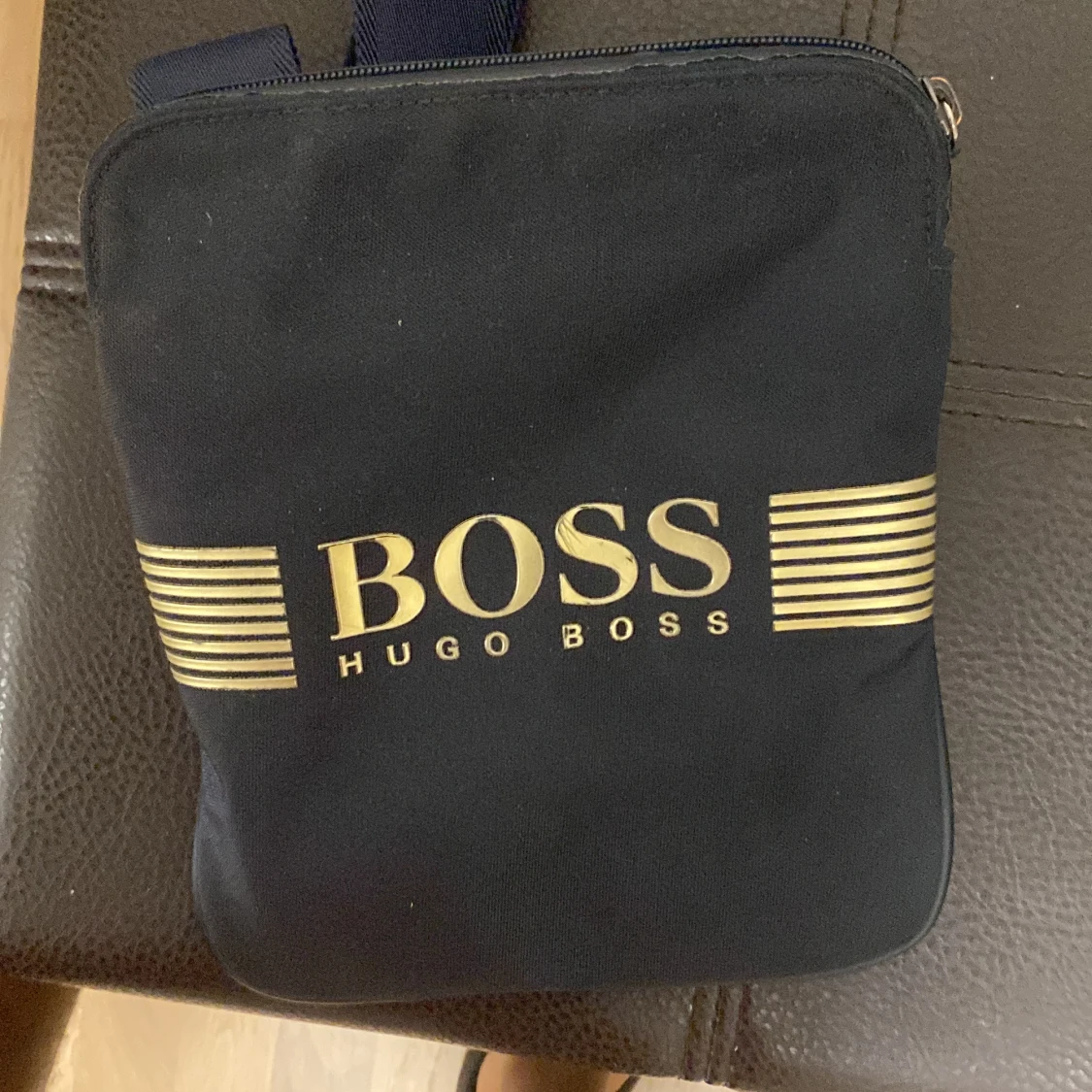 Hugo boss väska