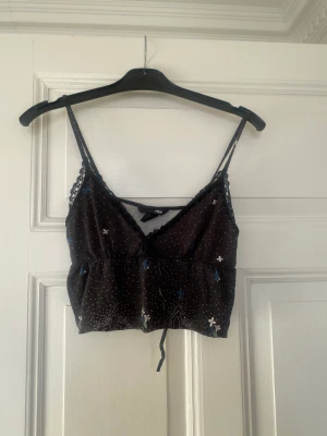 Thrifted top - Topp köpt på second hand, superfin , lite nattlinne känsla 