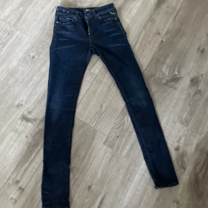 Jeans  - New luz