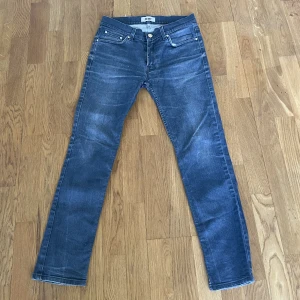 Acne jeans - Ett par ursnygga acne jeans med skick 10/10, inga synliga defekter. Hör av er vid intresse, fler bilder går att fixa! 
