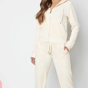 Juicy set - Stl xs på byxa, s på tröja