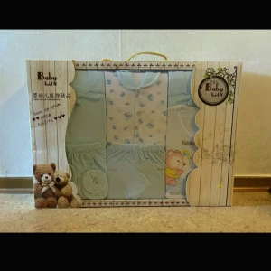 Barnkläder - Perfekt som present för nyfödda. Oanvänd. 