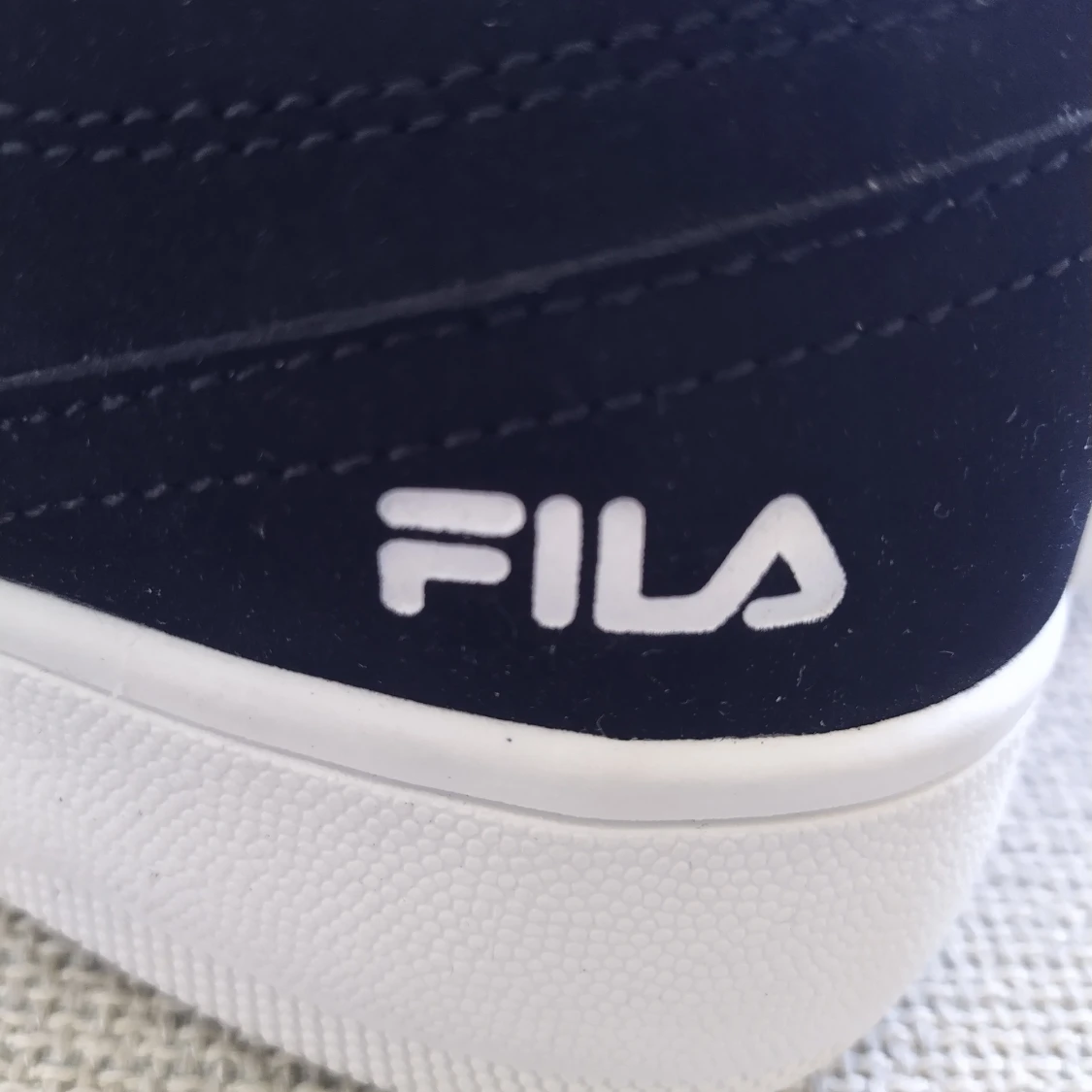 Helt nya Fila Dam sneakers 41  - 91