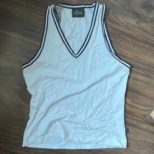 Vitt linne - Fint vitt linne, peak performance 