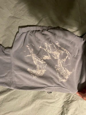 Swratshirt Crop top - H&M sweatshirt kort i bra skick 