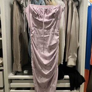 Adoore klänning - Klänning från Adoore Använd 1 gång  