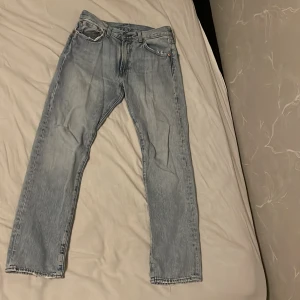Levi’s jeans 551 - Säljer mina levi’s 551, skick på dessa är väldigt bra. 