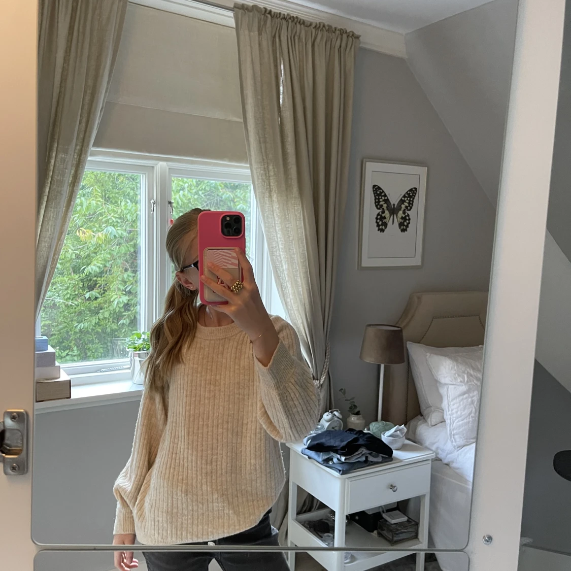 Söt beige stickad tröja från Lindex