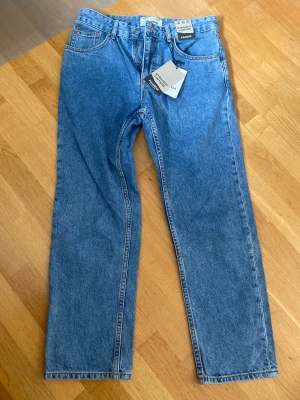 Pull&Bear Jeans - Säljer dessa jeans då de aldrig använts