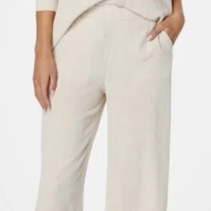 Linnebyxor - Linnebyxor från Object, endast använda 1 gång. Nypris 599kr